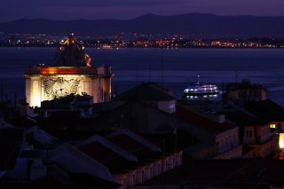 [ 106 VOTO(S) ] - AUTOR: Dulce Campos | TEMA: Barco